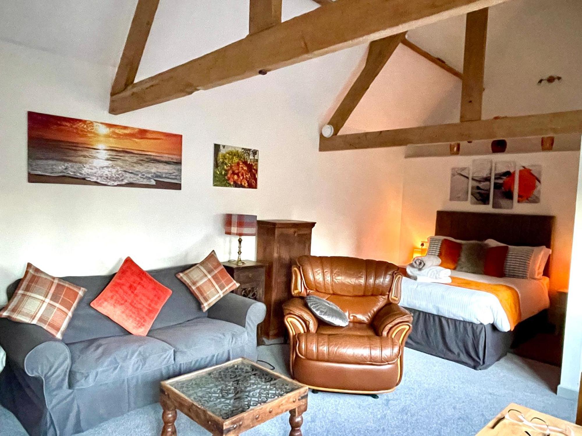 Church Farm Barn Annex Somerton  Bagian luar foto